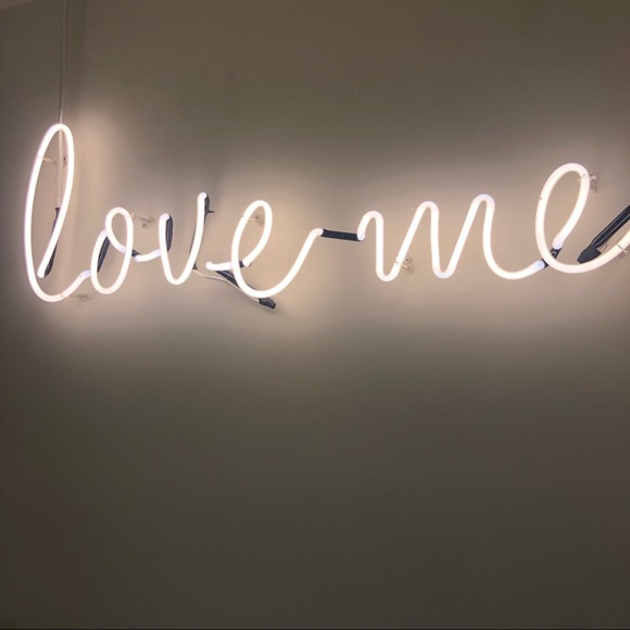 Meet your Posher, Julianne - Picture 1 of 1